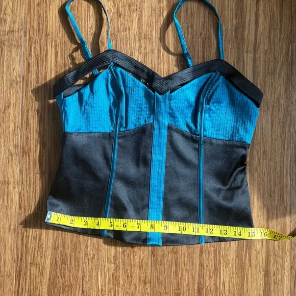 Bebe Tank Top - Picture 6 of 6